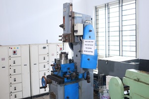 Slotting Machine