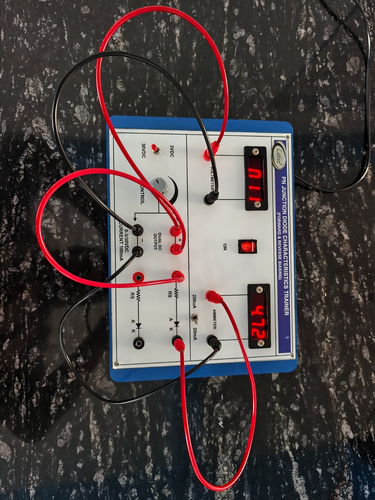 Diode Characteristics Analyzer